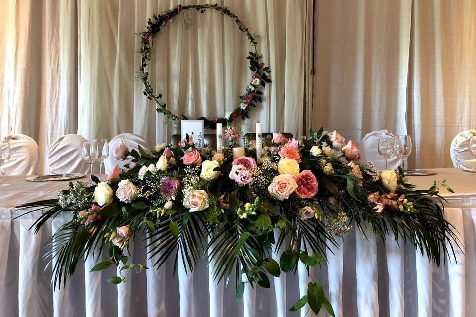 Floral hoop decor