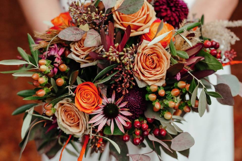 Autumn flowers round bridal