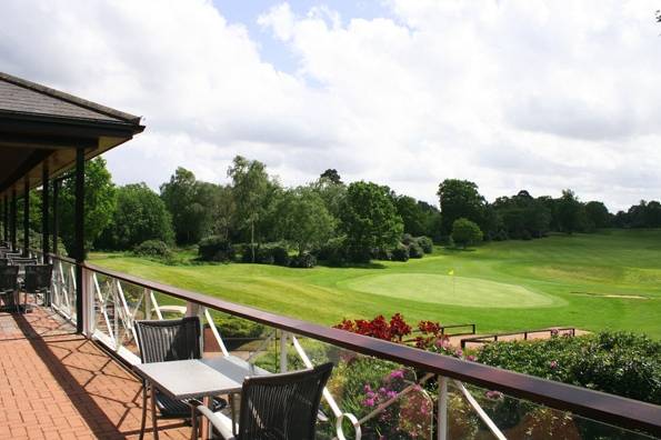 Bearwood Lakes Golf Club 11