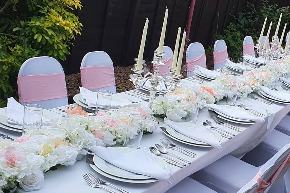Long table floral deecor setup
