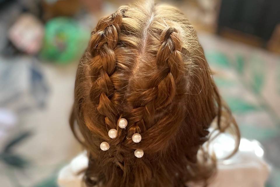 Bridesmaid hair