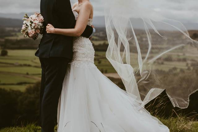 Natural Bridal Bouquet Styled