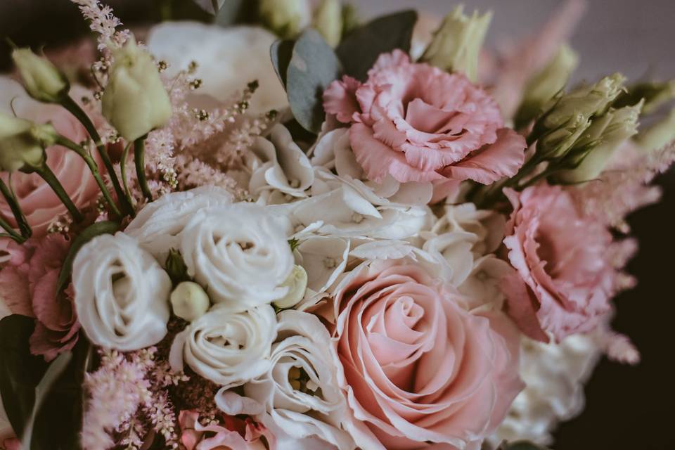 Soft, Textural Bouquet