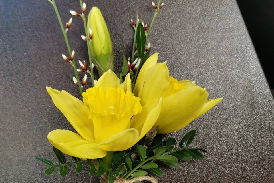 Spring buttonholes