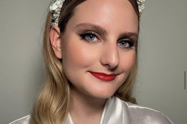Guest-of-honour with bold lip