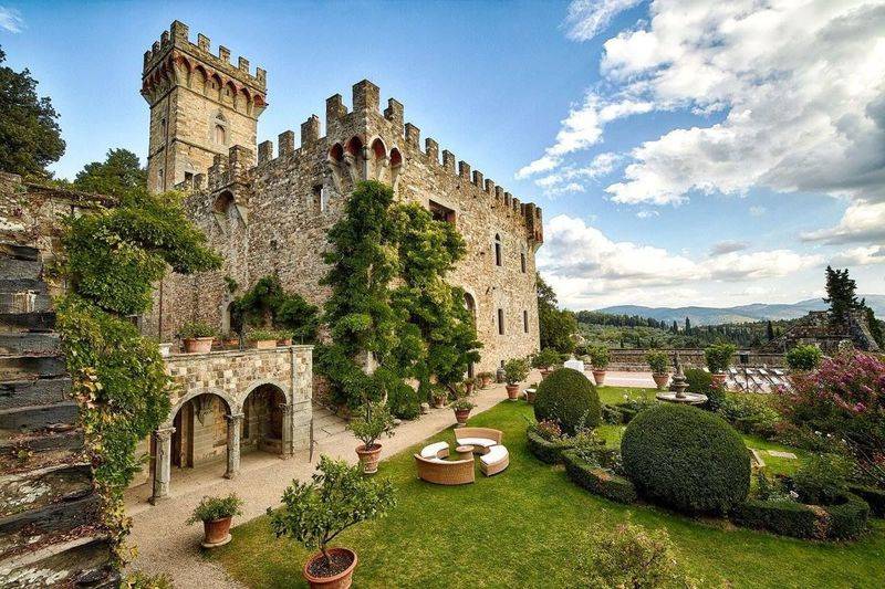 Incredible Tuscan castle