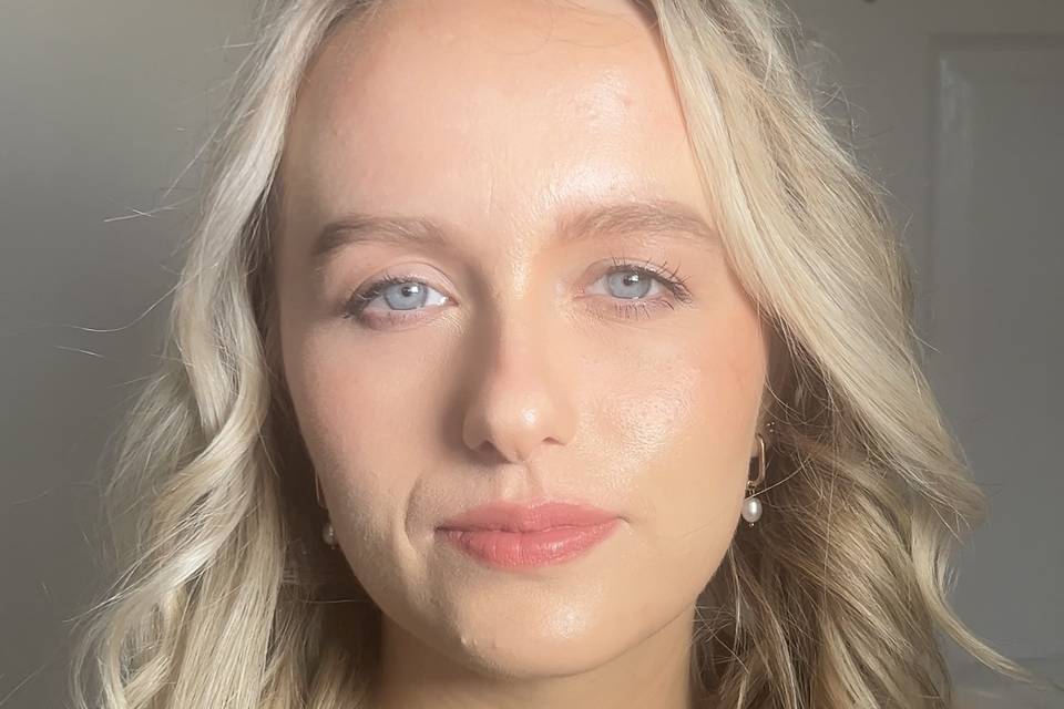 Natural makeup