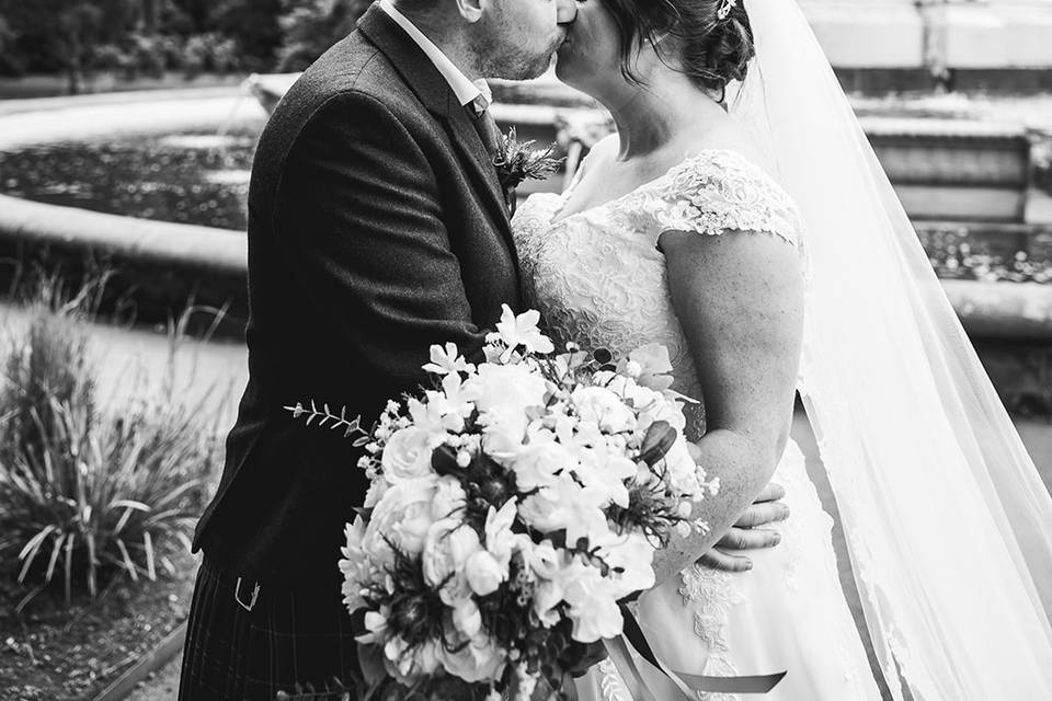 Kiss at Edinburgh Castle