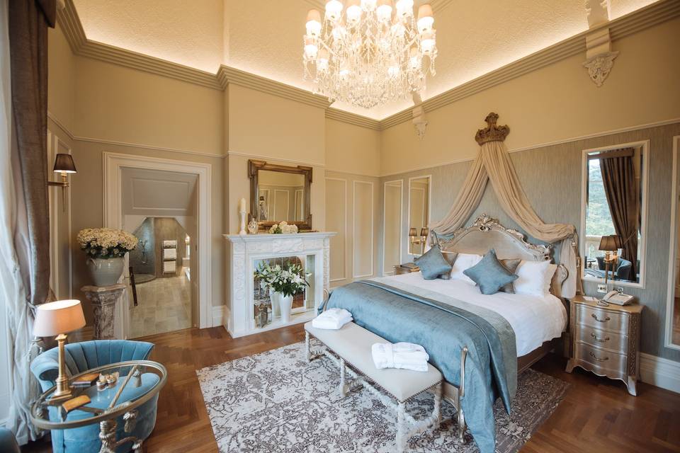 Balmoral Honeymoon Suite