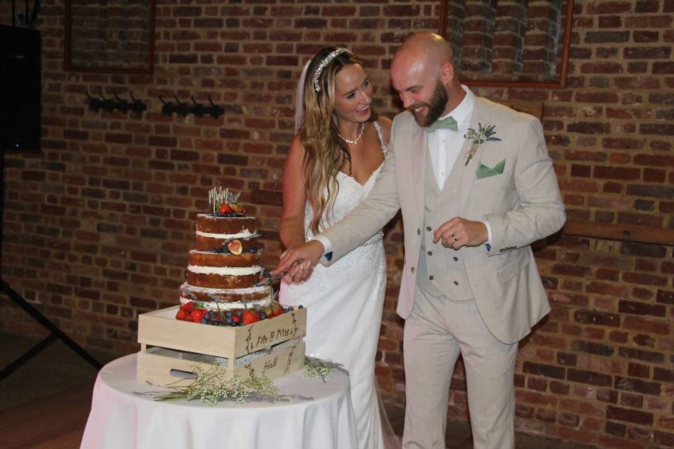 Cake cutting!