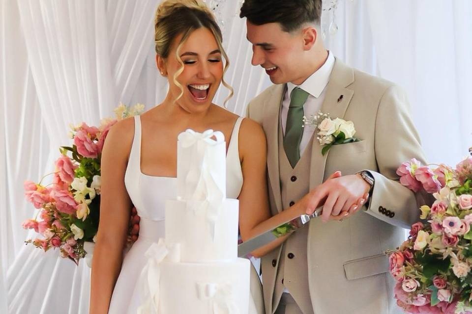 Cake cutting