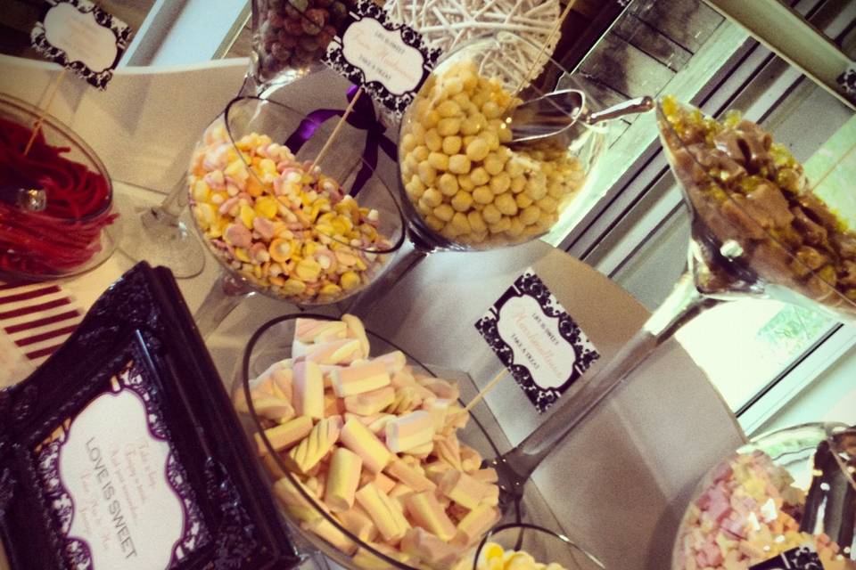 Candy buffet, sweet buffet