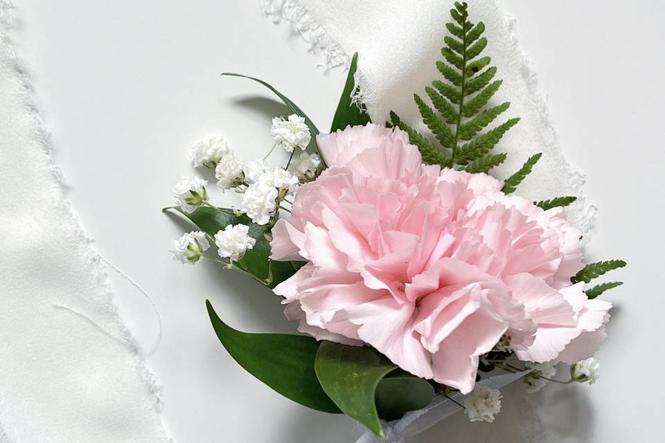 Carnation boutonniere (pink)