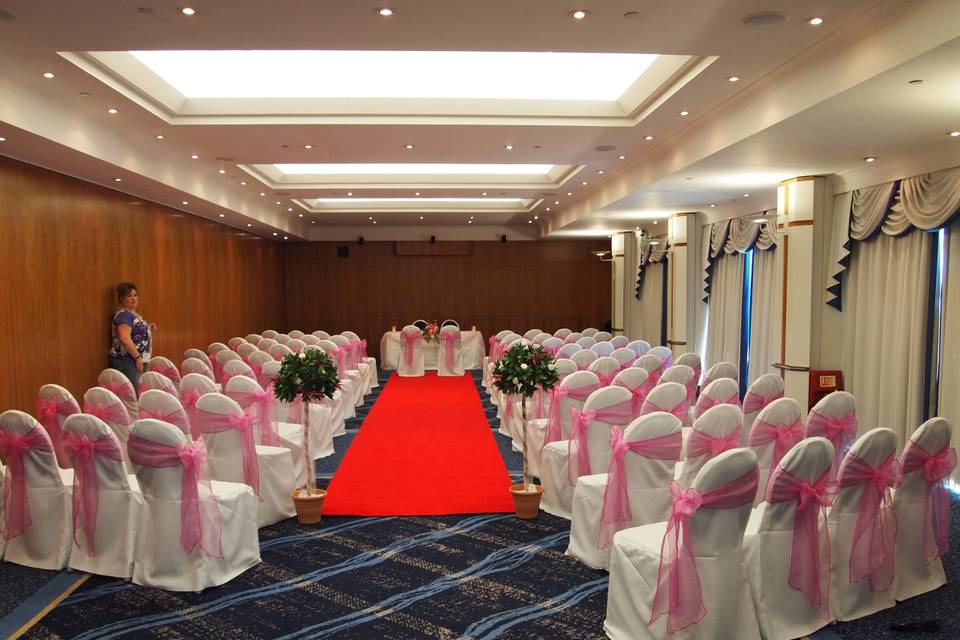 Red aisle runner hire