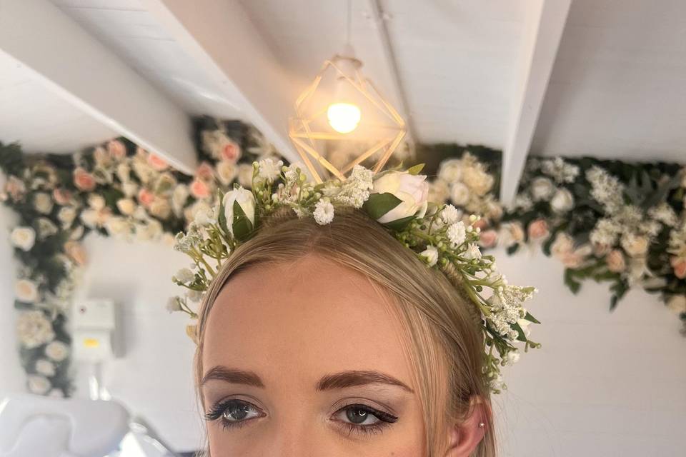 Bridesmaid makeup