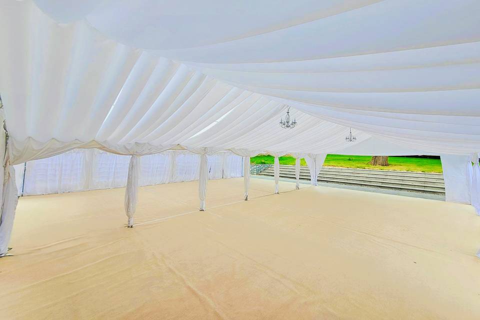 Large marquee layout