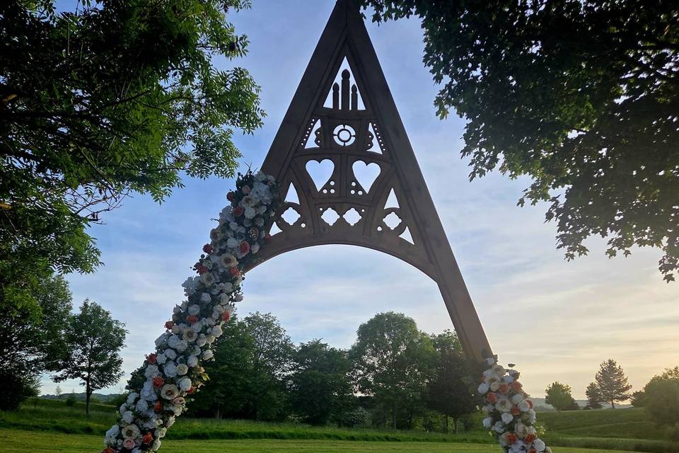 Outdoor Ceremony Arch