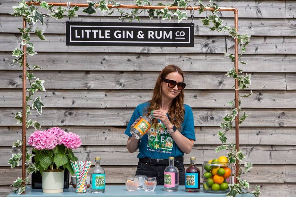 Pop up Gin & Rum Bar