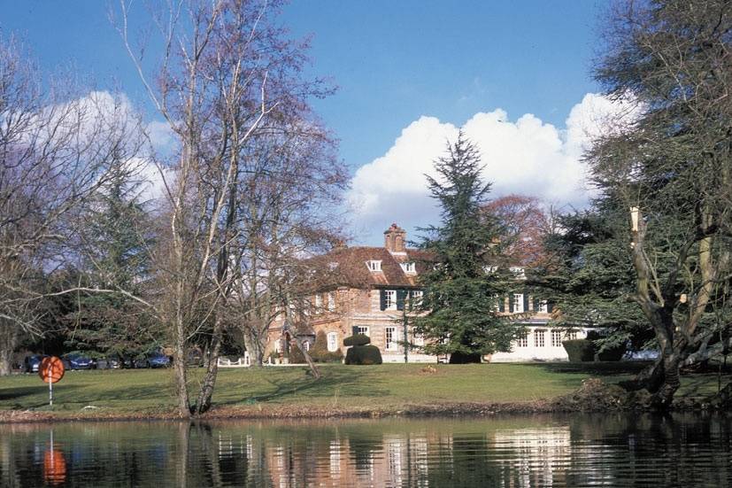Manor House & Lake