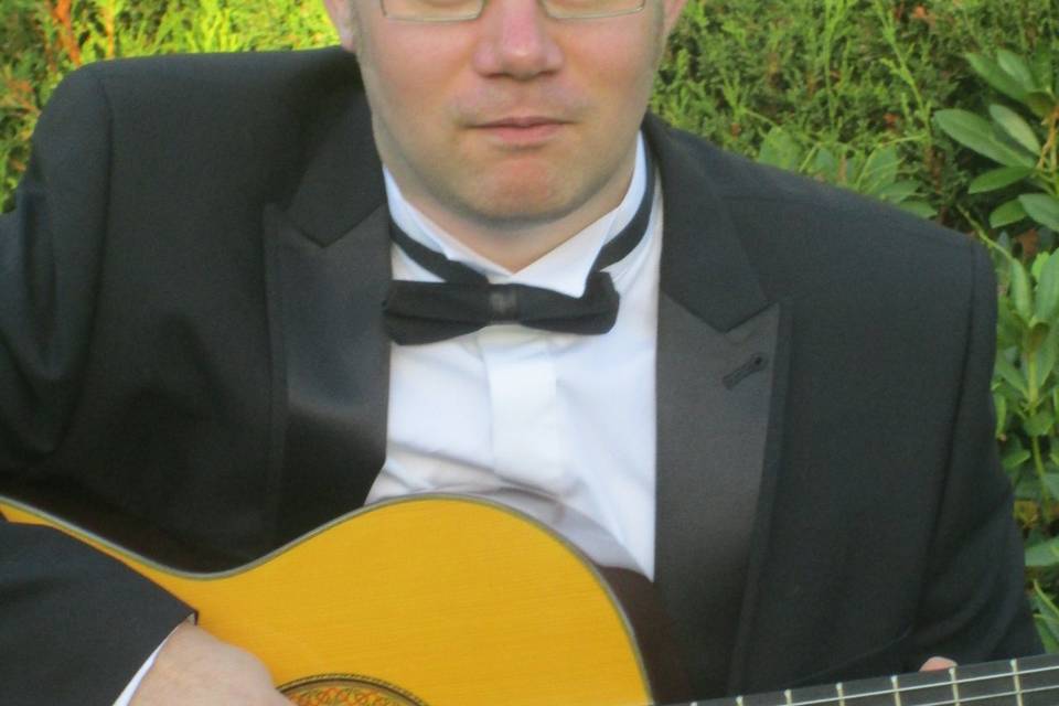 Dave Dove (Acoustic Guitarist and Singer)