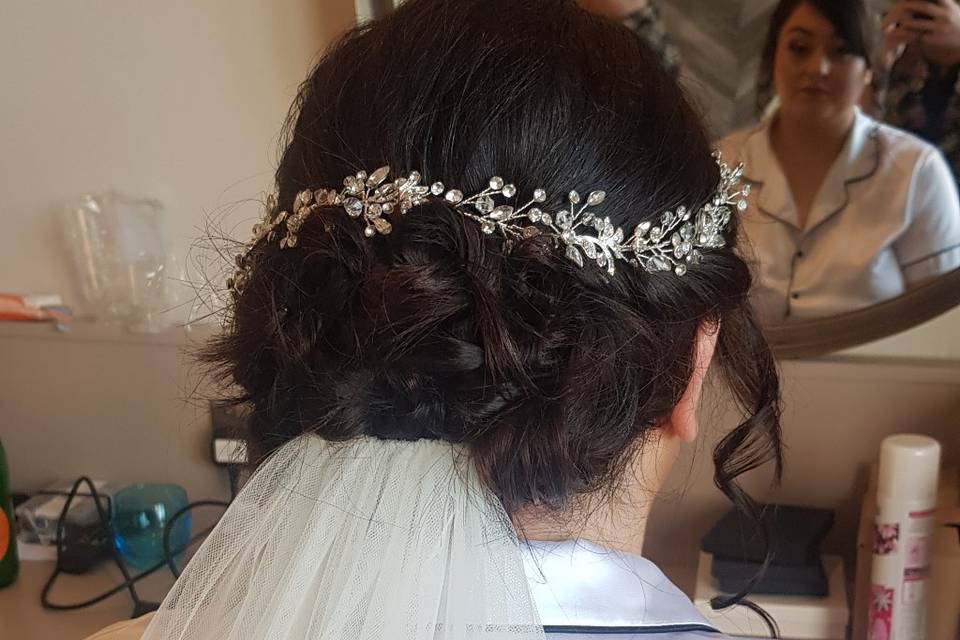 Relaxed bridal bun