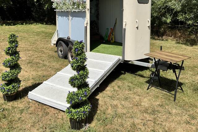 Access ramp to the photo booth