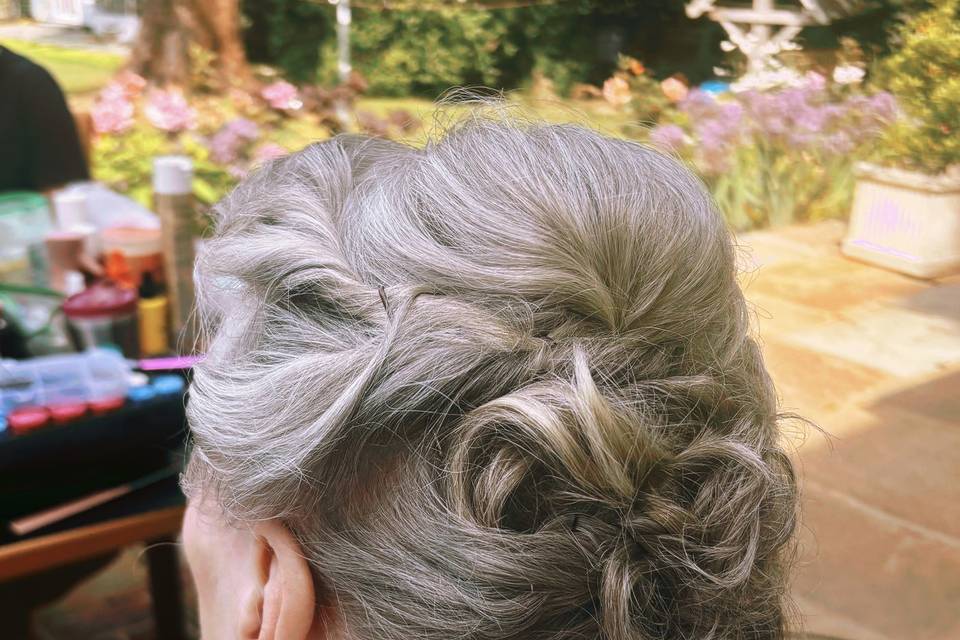 Mother of the groom Hair
