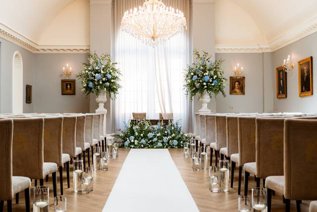 Picture Gallery Ceremony