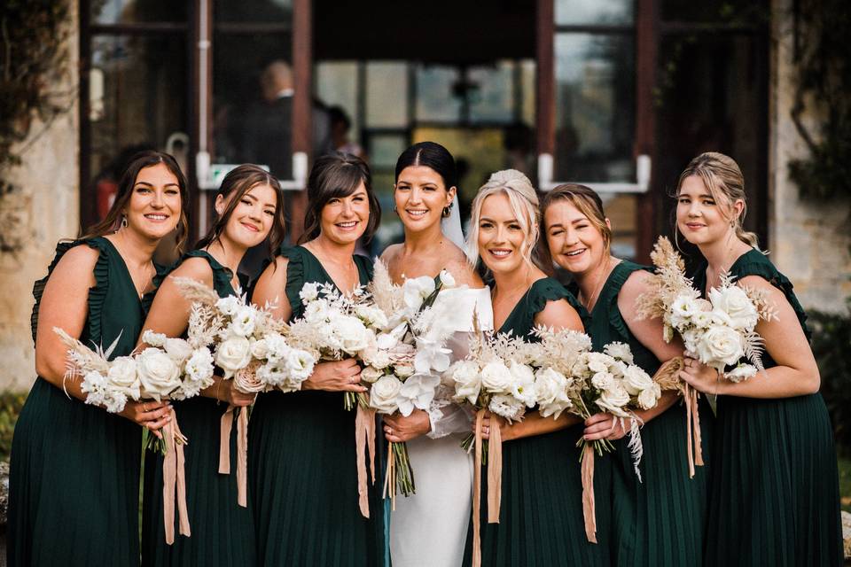 Bride & Bridesmaids