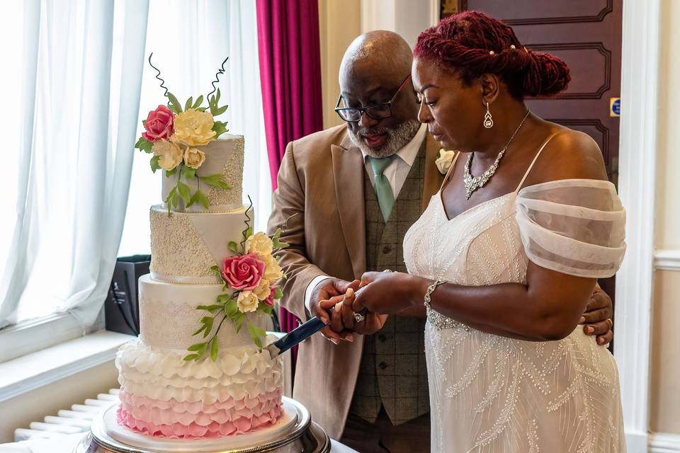 Cutting the cake