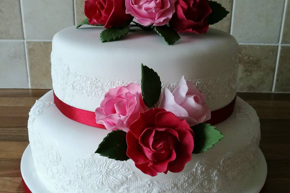 Rose & Lace Wedding Cake