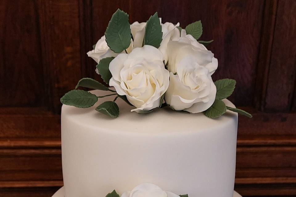 2 Tiered Rose Wedding Cake