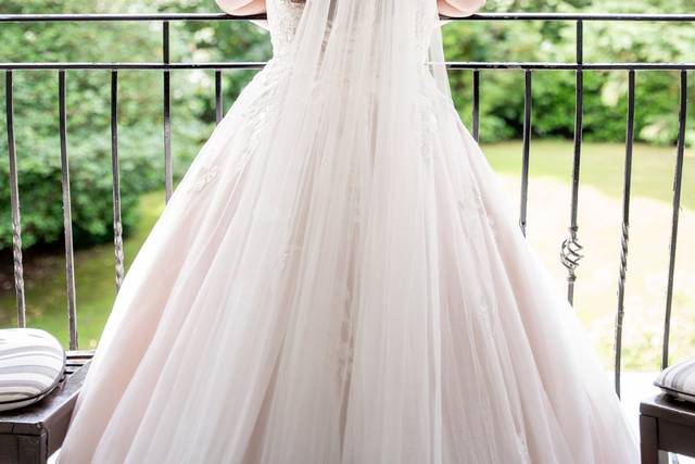 Back view bridal balcony