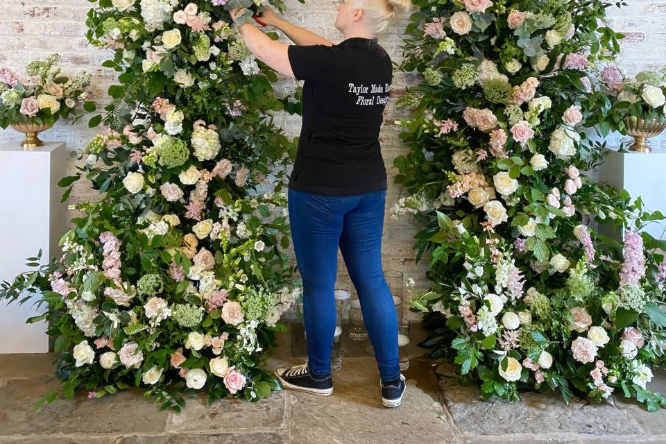 floral arch