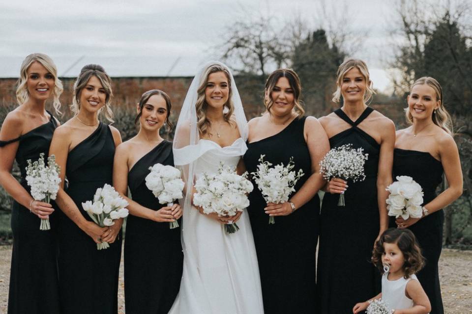 Mono botanical bouquets