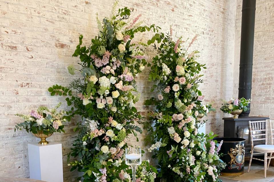 floral arch