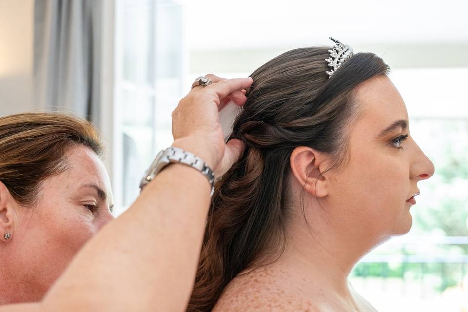 Hair touch-up window light