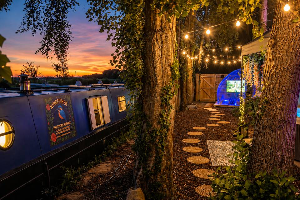 Narrowboat Bridal Suite