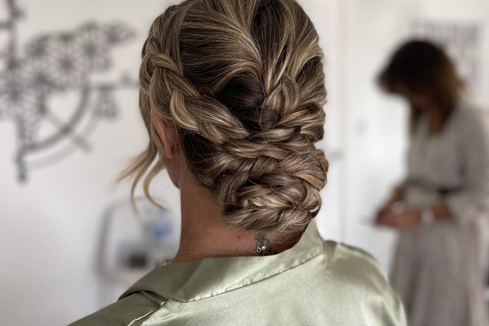 Twisted UpDo!