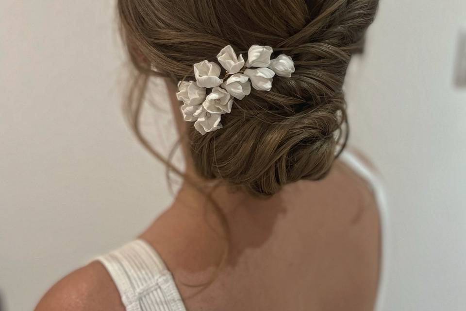 Updo and accessory