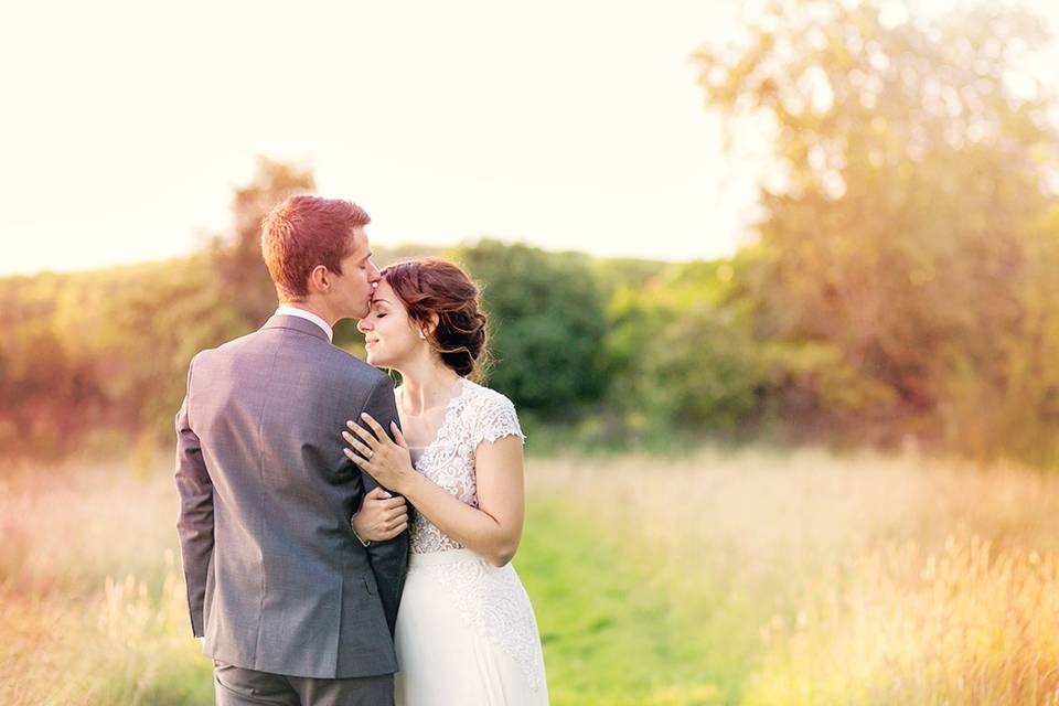 Newlyweds kiss - Denise Winter Photography