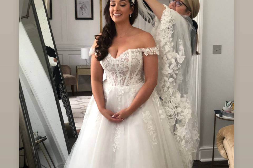 Veil fit with Real Bride