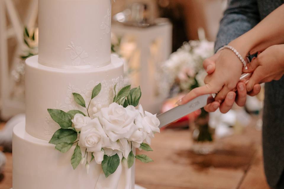 Cake cutting