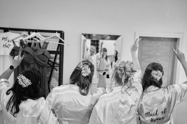 Bridesmaids cheers!