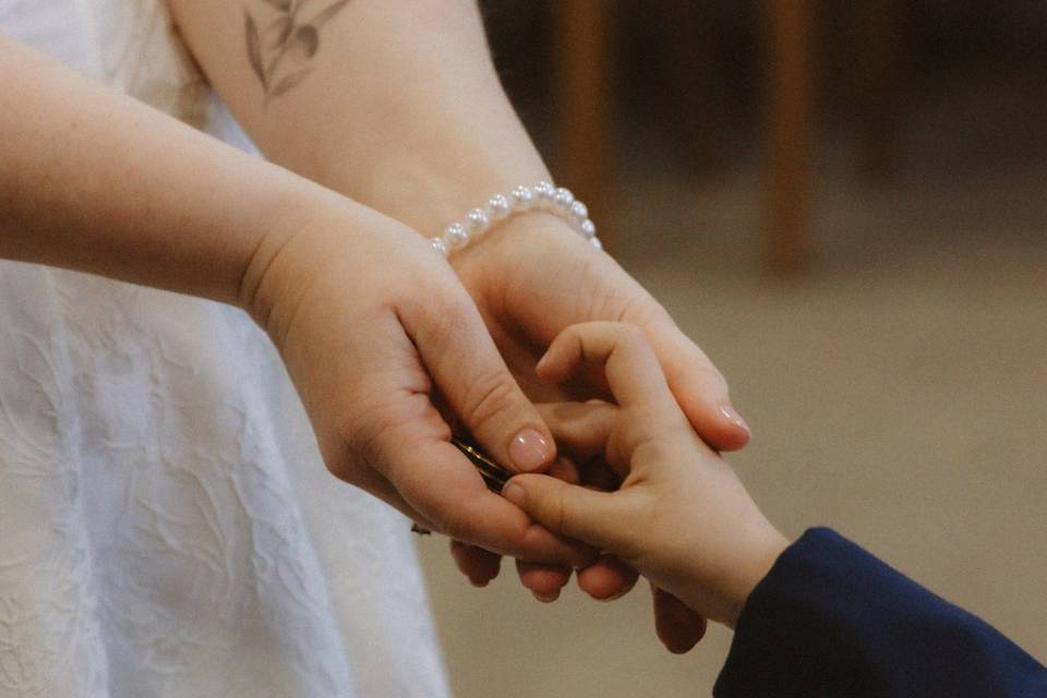 Stroud elopement photographer