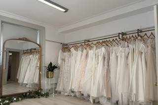 Confetti & Lace Bridal