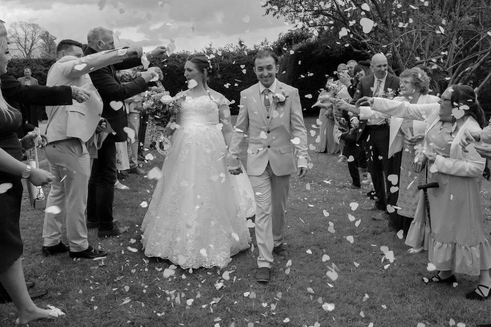 Confetti tunnel