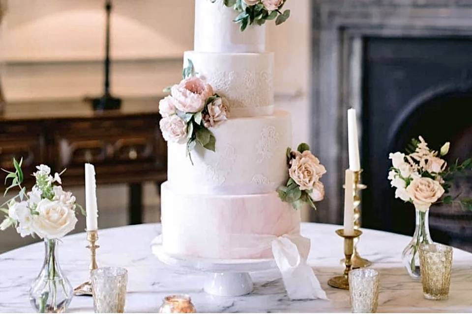 Five tiers with marble effect