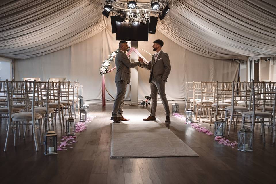 Groom & Best Man alone time
