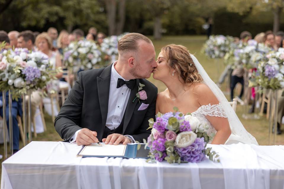 Laura & Luke Wedding
